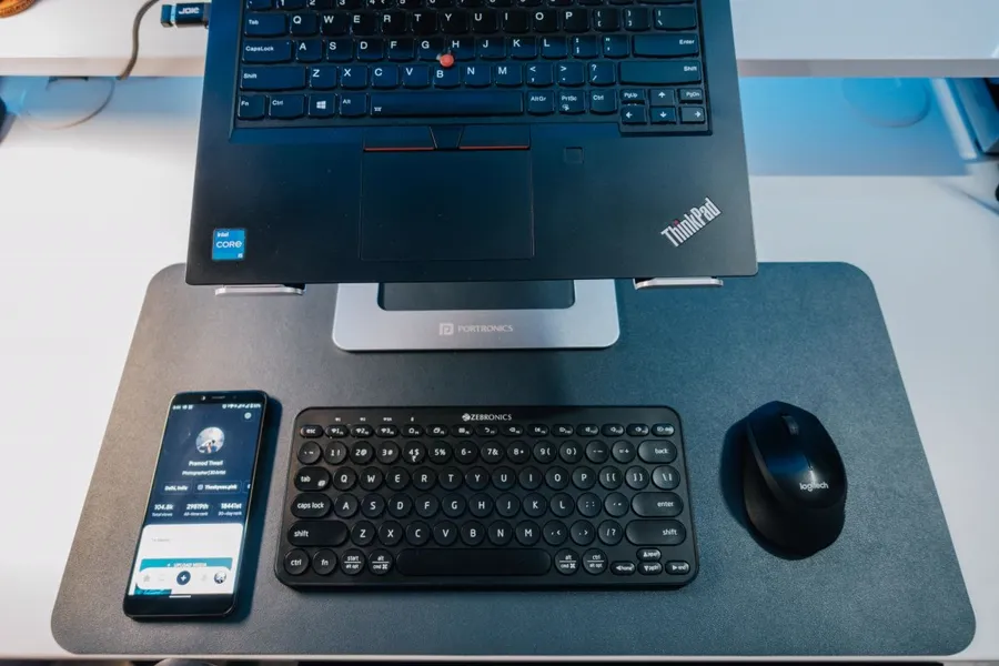 Teclado Bluetooth compacto para tablet
