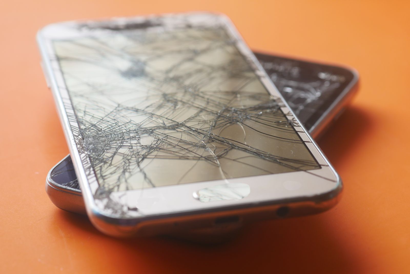 Reparación de pantalla de móvil en el taller