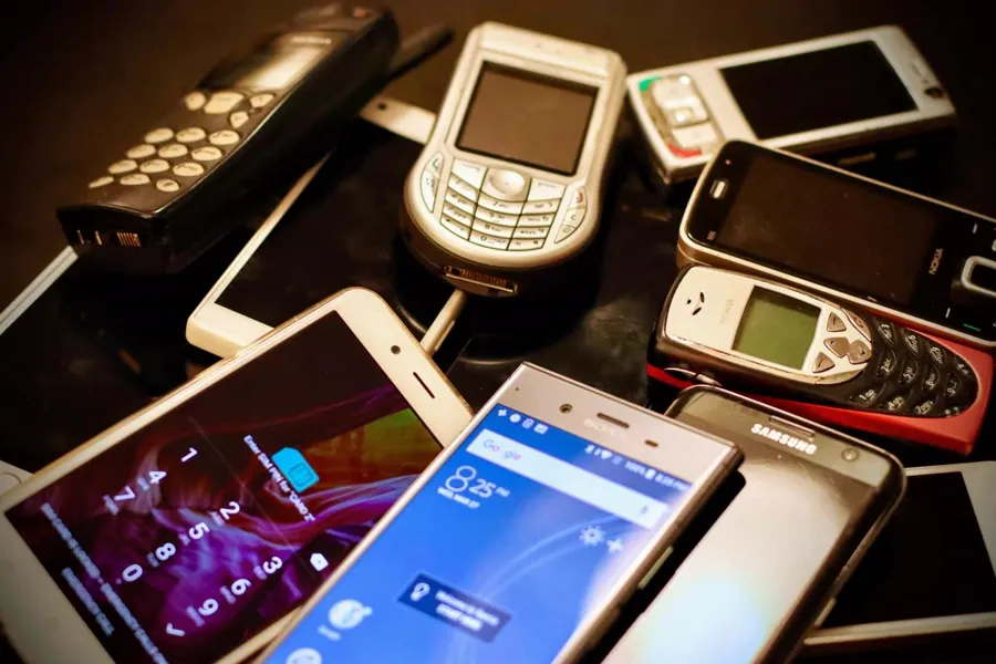 Móviles antiguos para tasar en Dénia