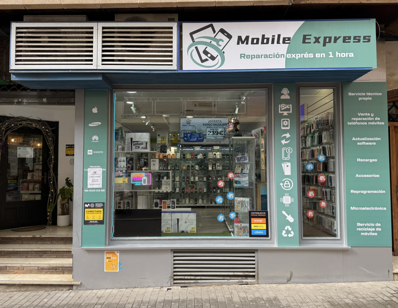 Fachada del local Mobile Express en C/ Diana, 24, Dénia